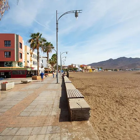 Piso La Esperanza * 格兰塔拉雅